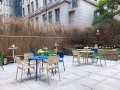 -潮一不贰·法式甜品·生日蛋糕·西式简餐(外滩店)