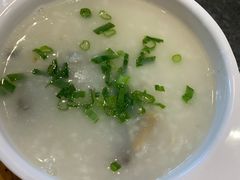 皮蛋瘦肉粥-小城粥道·海胆鲜虾粥(解放广场店)