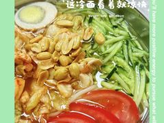 -二钢串叔麻辣烫(华龙大厦店)