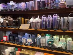 -星巴克(杭州临平银泰城B1店)