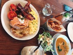 -ROAST coffee & eatery