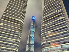 -东方明珠259米全透明悬空观光廊