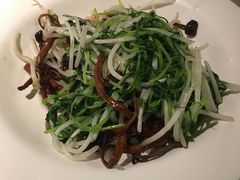 -新大咀港式茶餐厅(宝山万达店)