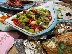 -街角等你.大连海鲜烧烤.经典铁板海鲜串(西安路店)