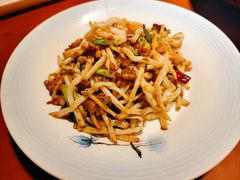 -魏铭鱼头捞饭(晋阳路店)