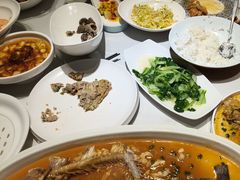 -宴小馆·小海鲜青岛菜(五四广场店)