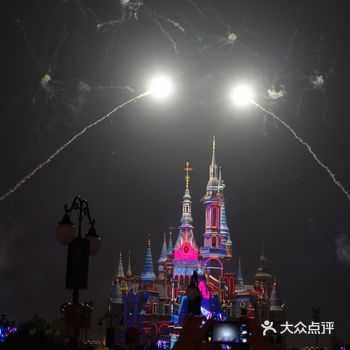 「上海迪士尼度假区」 「创极速光轮」赶上了五周年活动