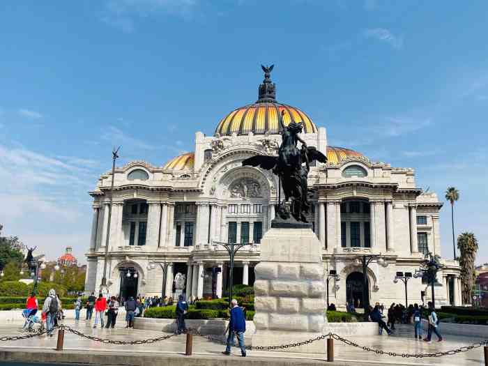 国家艺术博物馆-"国家艺术博物馆是墨西哥城的一景点.外观.