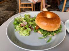牛油果和鸡肉贝果-Cafe Mersey默西咖啡(平江店)