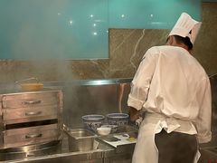 -松山湖凯悦酒店·Café自助餐厅·周末火舞秀表演