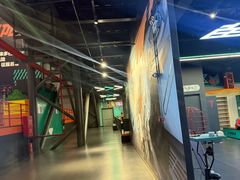 -极限PLAY运动娱乐新世界·团建派对表演休闲馆·室内高空游乐园