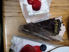 -皇冠幸福里动物奶油生日蛋糕(工业三路店)