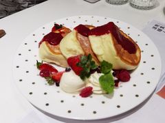 -娜娜家•Nana’s restaurant (爱琴海店)