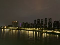 -南京眼步行桥