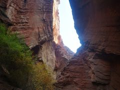 -天山神秘大峡谷