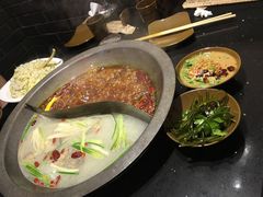 -宽板凳老灶火锅(南礼士路店)