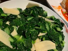 冬笋炒塔菜-杭州西子湖四季酒店·金沙厅