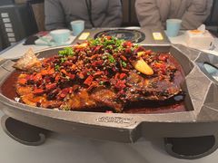 -江边城外烤全鱼(世茂广场店)
