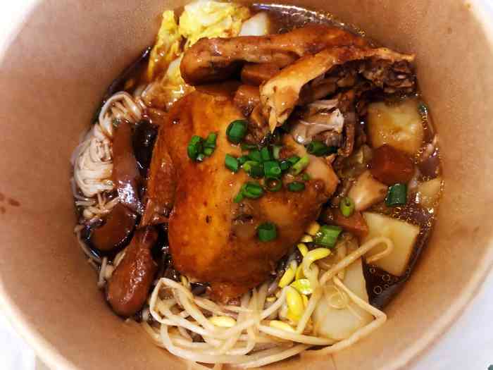 老饭骨整只鸡(天河店)-"在天河中山大道棠东,在公交车brt棠东车.