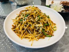 锅气香醋笨豆芽-山南熏肉大饼(辽菜旗舰店)