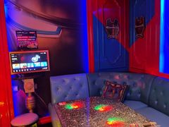 -UK派对KTV(日月广场店)