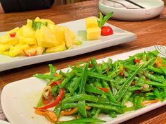 青柠檬菠萝-云海肴·汽锅鸡·云南菜(美罗城店)