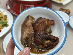 -老码头黑皮肘子锅包肉(文政街店)