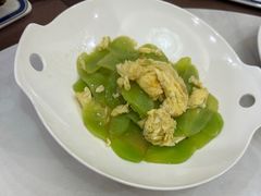 -臻鲜燕海鲜融合餐厅(金陵style店)
