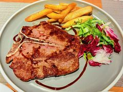 新西兰带骨眼肉牛排-新贝乐意大利餐厅(苏州中心店)