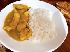 咖喱鸡肉饭-东海咖啡馆
