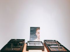 -目艮眼镜SHOWROOM(品牌集合店)