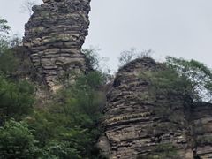 -龙潭大峡谷
