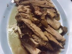 烤猪肉-红大哥水门鸡饭(總店)