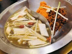 -沸炉重庆老火锅(军事博物馆店)