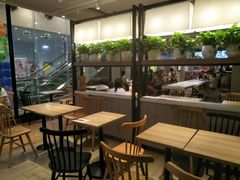露天位-肯德基(龙昆南店)