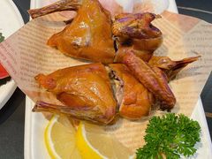 妙龄乳鸽-楼上大排档·顺德菜·粥水·鱼生(苗栗路店)