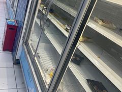 -家乐福(四元桥购物中心店)