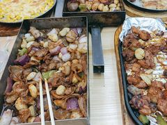 -老东镇啤酒屋海鲜加工·蒸汽海鲜·海鲜烧烤(台东店)