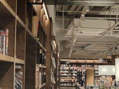-茑屋书店(天目里店)