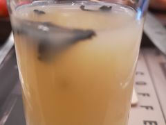 乌龙奶茶-东海咖啡馆