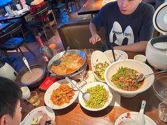 -爱碗亭·鲜炒湖南菜(壹城中心店)