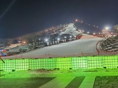 -庙香山滑雪场