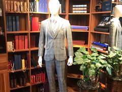 -宇翔服饰(双井桥东首城国际店)