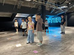 -CASTER跳舞俱乐部