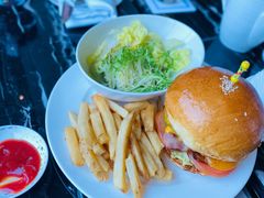 牛肉汉堡-希尔顿南海酒店·观廊大堂吧·海景下午茶
