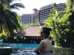 -三亚湾海居铂尔曼度假酒店