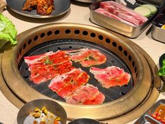 -蚂蚁洞·烤肉大营地(上海静安大悦城店)