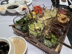 -红鼎豆捞·非遗鲍皇汤火锅(宝丰路店)