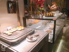 -飨食汇全日制餐厅·昆山皇冠假日酒店(九方店)