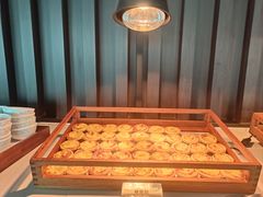 -亚洲国际大酒店·云顶阁旋转自助餐厅
